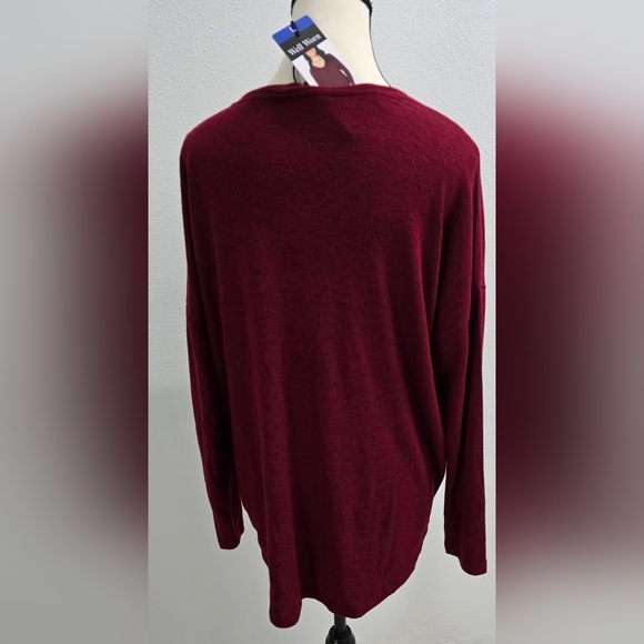 NWT size L Well Worn lightweight sweater bundle of 2 blue and red. - Picture 2 of 9